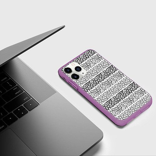 Чехол iPhone 11 Pro матовый Полосатый узор с черно белым тигровым рисунком / 3D-Фиолетовый – фото 3