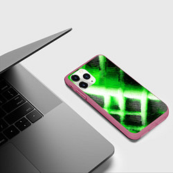 Чехол iPhone 11 Pro матовый Зелёная сеть на чёрном фоне, цвет: 3D-малиновый — фото 2