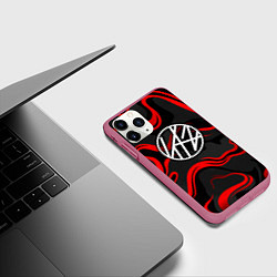 Чехол iPhone 11 Pro матовый Stray kids - красные полосы, цвет: 3D-малиновый — фото 2