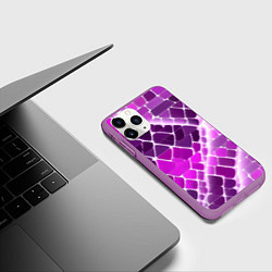 Чехол iPhone 11 Pro матовый Фиолетовые рельефные плитки и белое свечение, цвет: 3D-фиолетовый — фото 2