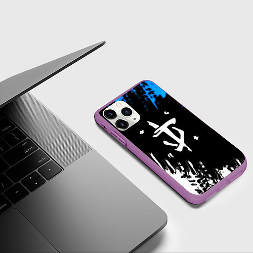 Чехол iPhone 11 Pro матовый Doom краски лого текстура / 3D-Фиолетовый – фото 3