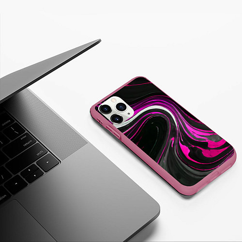 Чехол iPhone 11 Pro матовый Волнистые бело-розовые линии на чёрном фоне / 3D-Малиновый – фото 3