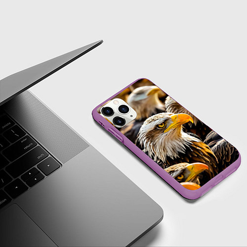 Чехол iPhone 11 Pro матовый Белоголовые орланы / 3D-Фиолетовый – фото 3
