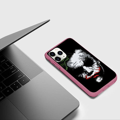 Чехол iPhone 11 Pro матовый Joker - хит леджер / 3D-Малиновый – фото 3