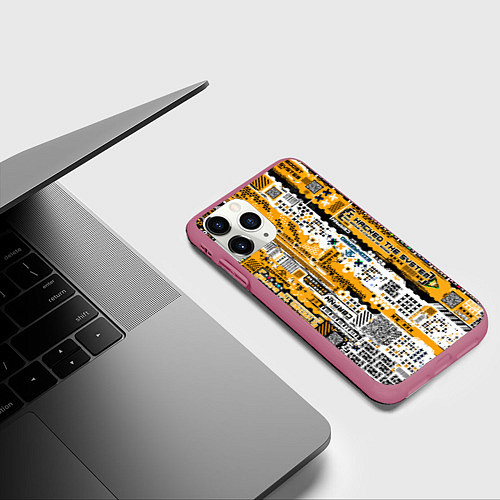 Чехол iPhone 11 Pro матовый Cyberpunk pattern yellow / 3D-Малиновый – фото 3