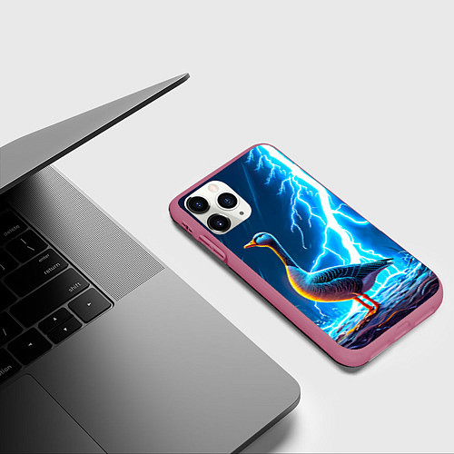 Чехол iPhone 11 Pro матовый Гусь и разряд молнии / 3D-Малиновый – фото 3
