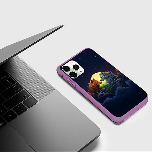 Чехол iPhone 11 Pro матовый Влюбленные волки под луной / 3D-Фиолетовый – фото 3
