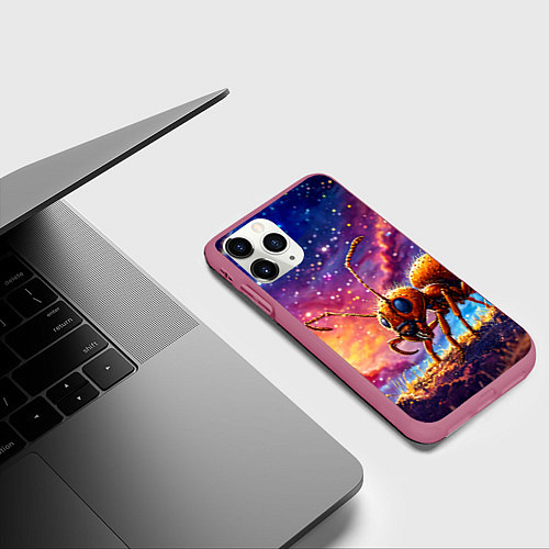 Чехол iPhone 11 Pro матовый Муравей в космосе / 3D-Малиновый – фото 3