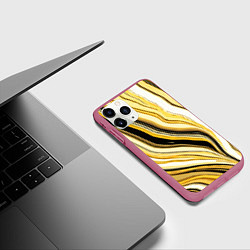 Чехол iPhone 11 Pro матовый Волнистые вертикальные чёрно-жёлтые полосы, цвет: 3D-малиновый — фото 2