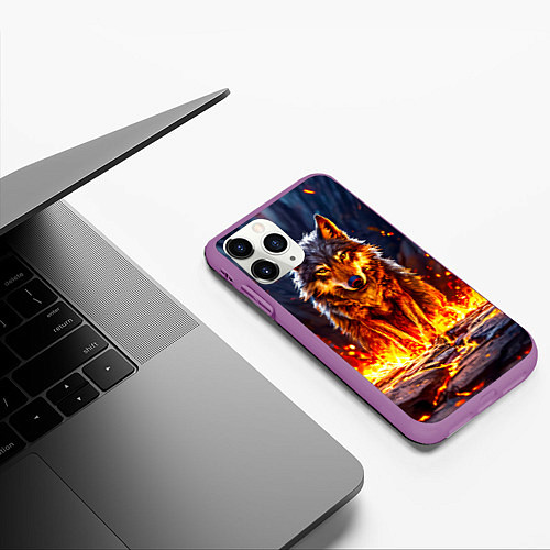 Чехол iPhone 11 Pro матовый Волк в огненной пещере / 3D-Фиолетовый – фото 3