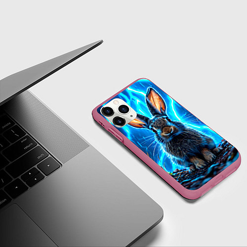 Чехол iPhone 11 Pro матовый Заяц в разрядах молний / 3D-Малиновый – фото 3