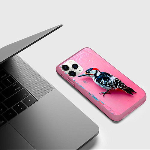 Чехол iPhone 11 Pro матовый Дятел на розовой стене / 3D-Малиновый – фото 3