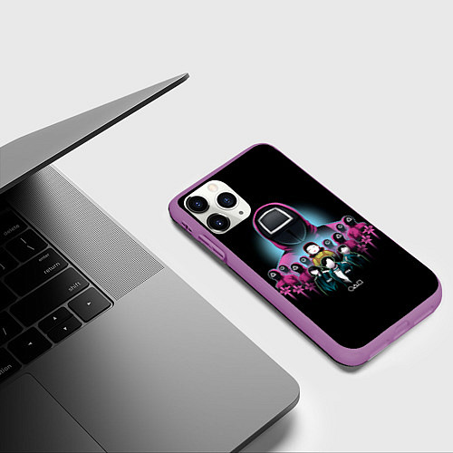 Чехол iPhone 11 Pro матовый Персонажи в Sguid game / 3D-Фиолетовый – фото 3