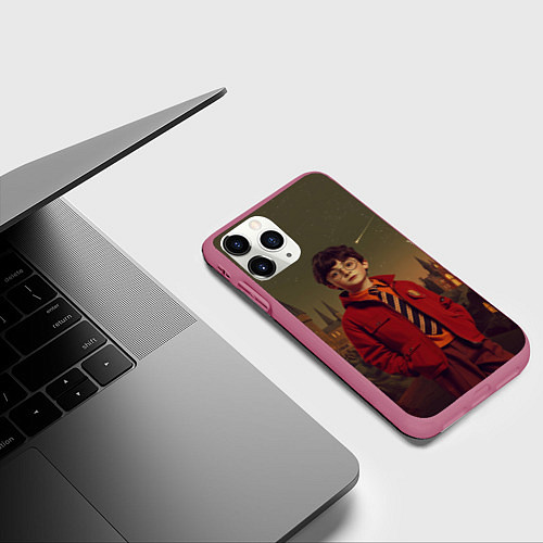 Чехол iPhone 11 Pro матовый Гарри Поттер в красной куртке / 3D-Малиновый – фото 3