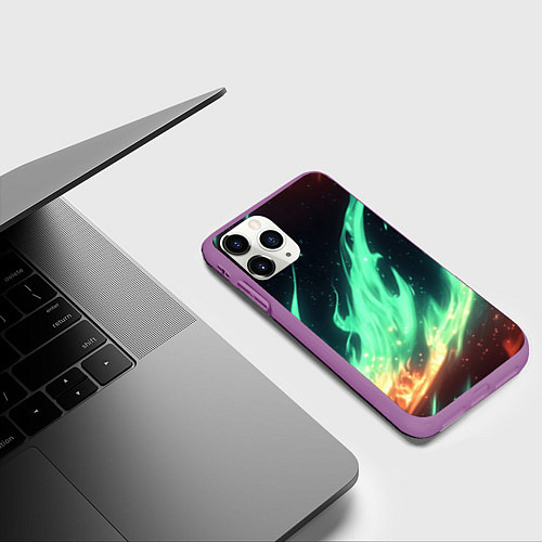 Чехол iPhone 11 Pro матовый Зеленое абстрактное пламя / 3D-Фиолетовый – фото 3