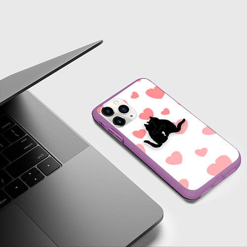 Чехол iPhone 11 Pro матовый Любовные объятия / 3D-Фиолетовый – фото 3