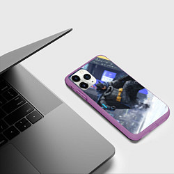 Чехол iPhone 11 Pro матовый Бэтмен на снегу, цвет: 3D-фиолетовый — фото 2