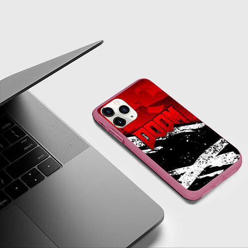 Чехол iPhone 11 Pro матовый Дум - белый и красный / 3D-Малиновый – фото 3