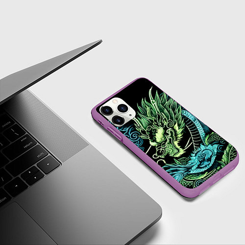 Чехол iPhone 11 Pro матовый Ирезуми - неоновый японский дракон / 3D-Фиолетовый – фото 3