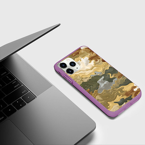 Чехол iPhone 11 Pro матовый Золотистый камуфляж / 3D-Фиолетовый – фото 3