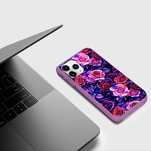 Чехол iPhone 11 Pro матовый Разноцветные цветы - синие розы паттерн / 3D-Фиолетовый – фото 3