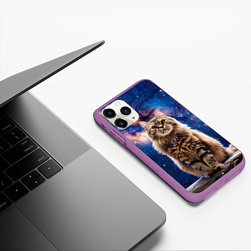 Чехол iPhone 11 Pro матовый Сибирская кошка в космосе / 3D-Фиолетовый – фото 3