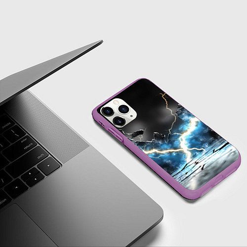 Чехол iPhone 11 Pro матовый Разряд молний текстура / 3D-Фиолетовый – фото 3
