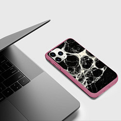 Чехол iPhone 11 Pro матовый Бело-черная потертая текстура, цвет: 3D-малиновый — фото 2