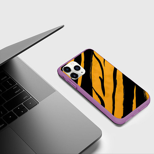 Чехол iPhone 11 Pro матовый Тигровый раскрас / 3D-Фиолетовый – фото 3