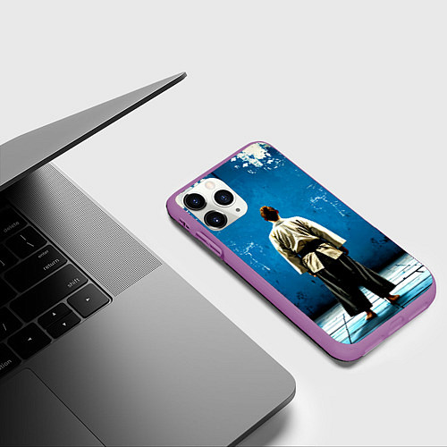 Чехол iPhone 11 Pro матовый Айкидоист на синем / 3D-Фиолетовый – фото 3