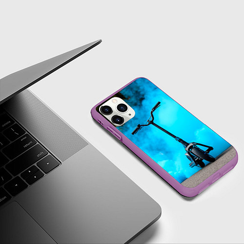 Чехол iPhone 11 Pro матовый Самокат в синем дыму / 3D-Фиолетовый – фото 3