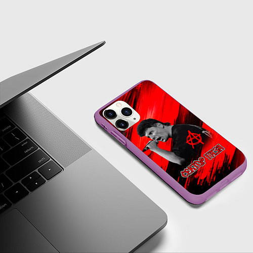 Чехол iPhone 11 Pro матовый Юрий Хой красно-черный фон / 3D-Фиолетовый – фото 3