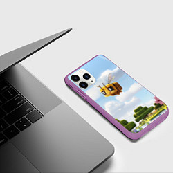 Чехол iPhone 11 Pro матовый Пчёлка - Minecraft, цвет: 3D-фиолетовый — фото 2