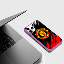 Чехол iPhone 11 Pro матовый Манчестер юнайтед краски текстура, цвет: 3D-фиолетовый — фото 2