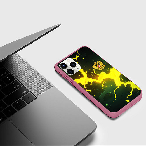 Чехол iPhone 11 Pro матовый Герб России зеленый разлом / 3D-Малиновый – фото 3