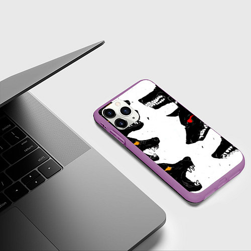 Чехол iPhone 11 Pro матовый Волки со светящимися глазами / 3D-Фиолетовый – фото 3