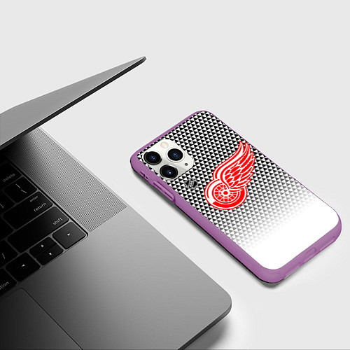 Чехол iPhone 11 Pro матовый Детройт Ред Уингз - геометрический градиент / 3D-Фиолетовый – фото 3