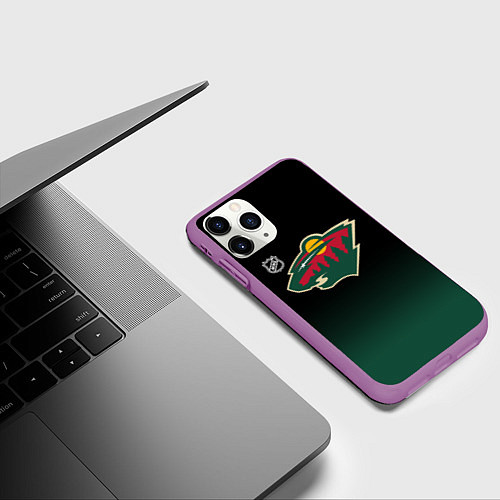 Чехол iPhone 11 Pro матовый Миннесота Уайлд - градиент / 3D-Фиолетовый – фото 3
