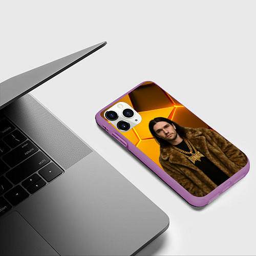 Чехол iPhone 11 Pro матовый Bones с цепью в шубе / 3D-Фиолетовый – фото 3