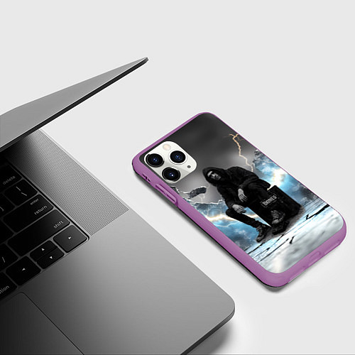 Чехол iPhone 11 Pro матовый Bones на фоне молний / 3D-Фиолетовый – фото 3