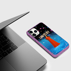 Чехол iPhone 11 Pro матовый Lana Del Rey в оранжевом длинном платье, цвет: 3D-фиолетовый — фото 2
