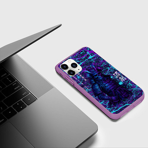 Чехол iPhone 11 Pro матовый Призрак самурая - неновый арт / 3D-Фиолетовый – фото 3