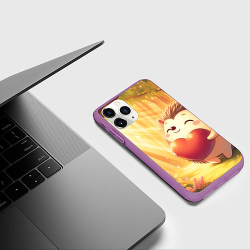 Чехол iPhone 11 Pro матовый Солнечный ёж в лесу / 3D-Фиолетовый – фото 3