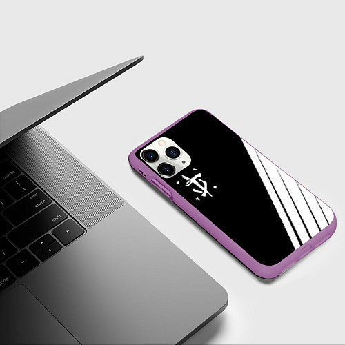 Чехол iPhone 11 Pro матовый Doom white geometry / 3D-Фиолетовый – фото 3