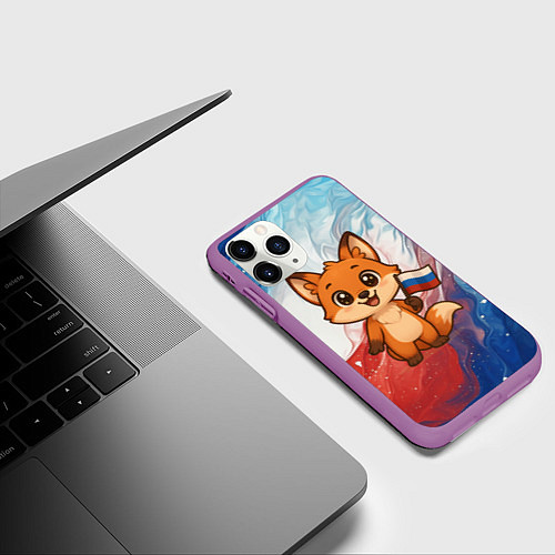 Чехол iPhone 11 Pro матовый Лисенок с флагом России / 3D-Фиолетовый – фото 3