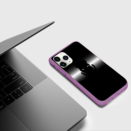 Чехол iPhone 11 Pro матовый Силуэт Бэтмена - градиент / 3D-Фиолетовый – фото 3