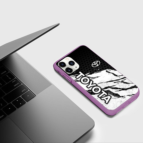 Чехол iPhone 11 Pro матовый Toyota - черный и белый / 3D-Фиолетовый – фото 3