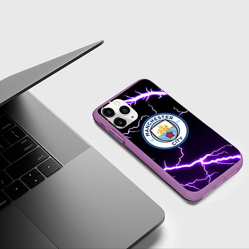 Чехол iPhone 11 Pro матовый Манчестер молнии шторм неон / 3D-Фиолетовый – фото 3