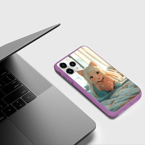 Чехол iPhone 11 Pro матовый Аниме девушка в кровати с сердцем / 3D-Фиолетовый – фото 3