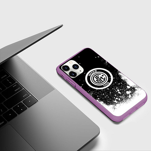 Чехол iPhone 11 Pro матовый Inter белый всплеск краско / 3D-Фиолетовый – фото 3